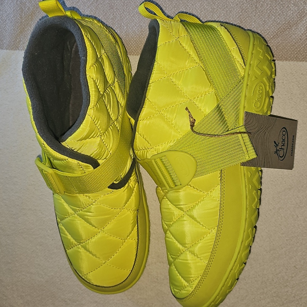 NWT Chaco Ramble Puff Mens 11.5 Hi Viz Green Fleece Lined - Picture 2 of 9
